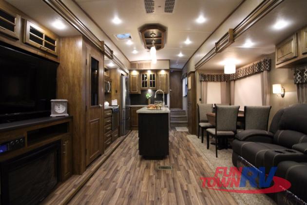 Coachmen Brookstone Fall Clearance On An Outstanding 5th Wheel