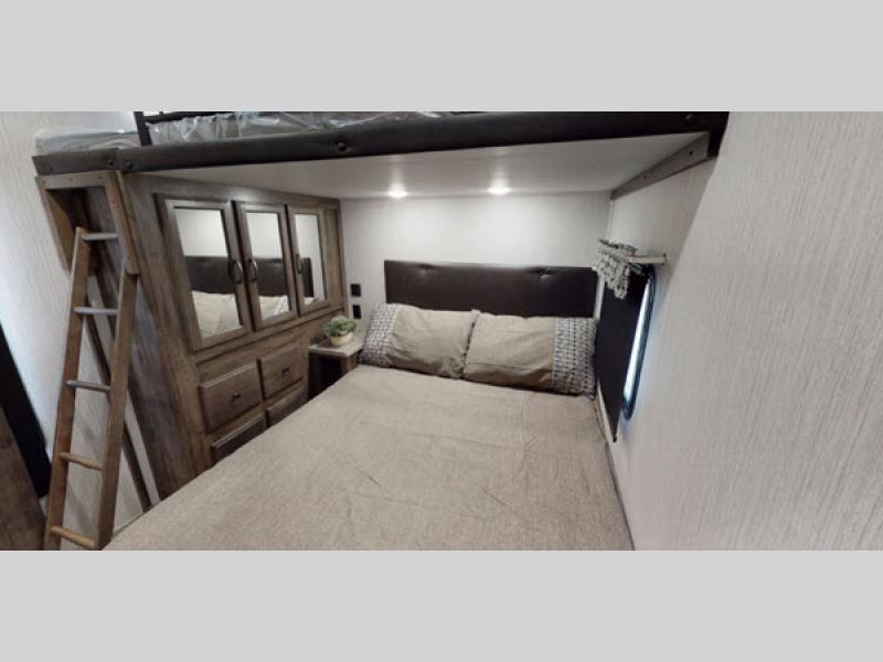 sandpiper c-class bedroom