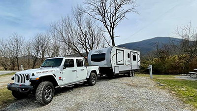 Bumpy & Curvy Roads Are No Match For The Right Hitch or Sway Bar 