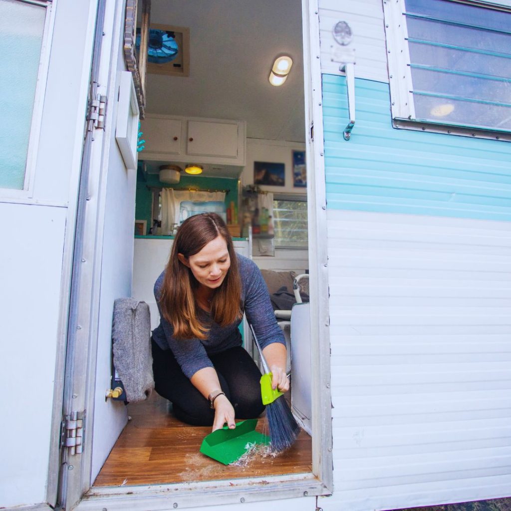 cleaning rv